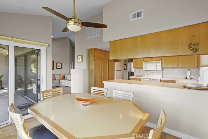 41760 Kansas Street, Palm Desert, California 92211