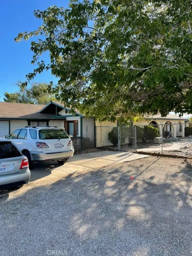 10722 Phelan Road, Oak Hills, California 92344 home-pic-0