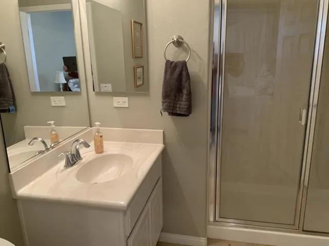 Downstairs​​‌​​​​‌​​‌‌​​‌​​​‌‌​​​‌​​‌‌​​‌‌​​‌‌​​​​ bathroom
