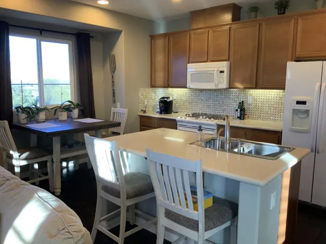 Breakfast bar