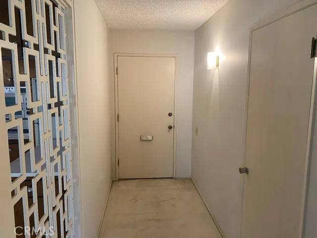 42155 Kansas Street, Palm Desert, California 92211