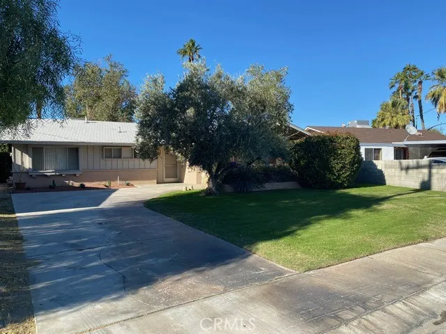 42155 Kansas Street, Palm Desert, California 92211