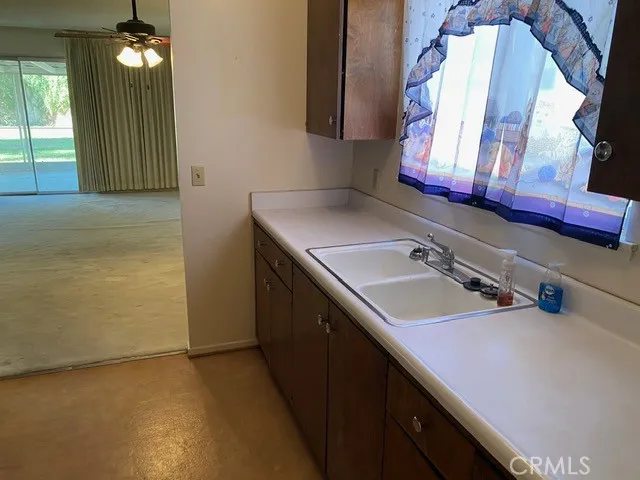 42155 Kansas Street, Palm Desert, California 92211
