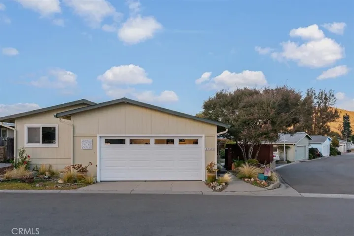 2 car garage!