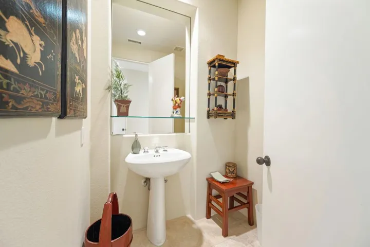 50-web-or-mls-GG_BraeBurn_1122_050