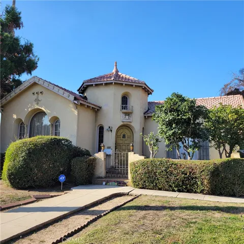 3805 Linden Avenue, Long Beach, California 90807