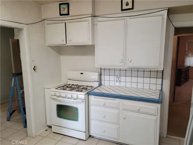 3805 Linden Avenue, Long Beach, California 90807
