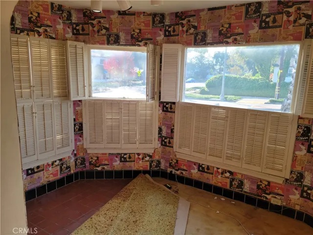 Enclosed Sun Porch/Atrium room