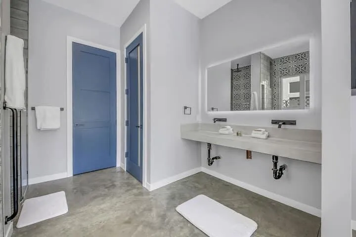 Masterbath