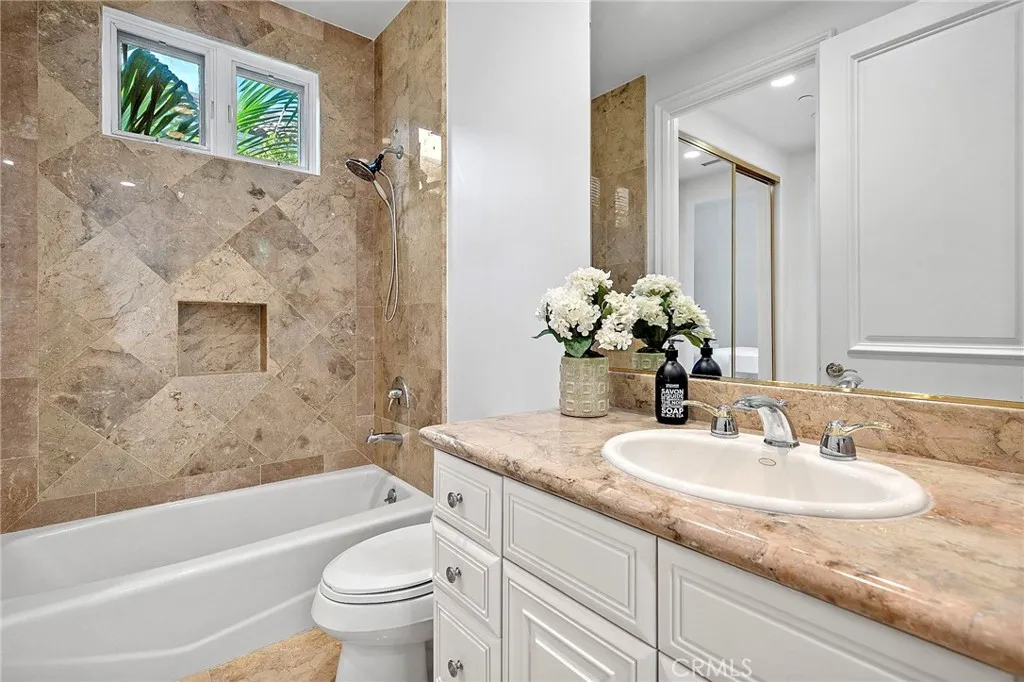 11709 Wetherby Lane, Los Angeles, California 90077 home-pic-25