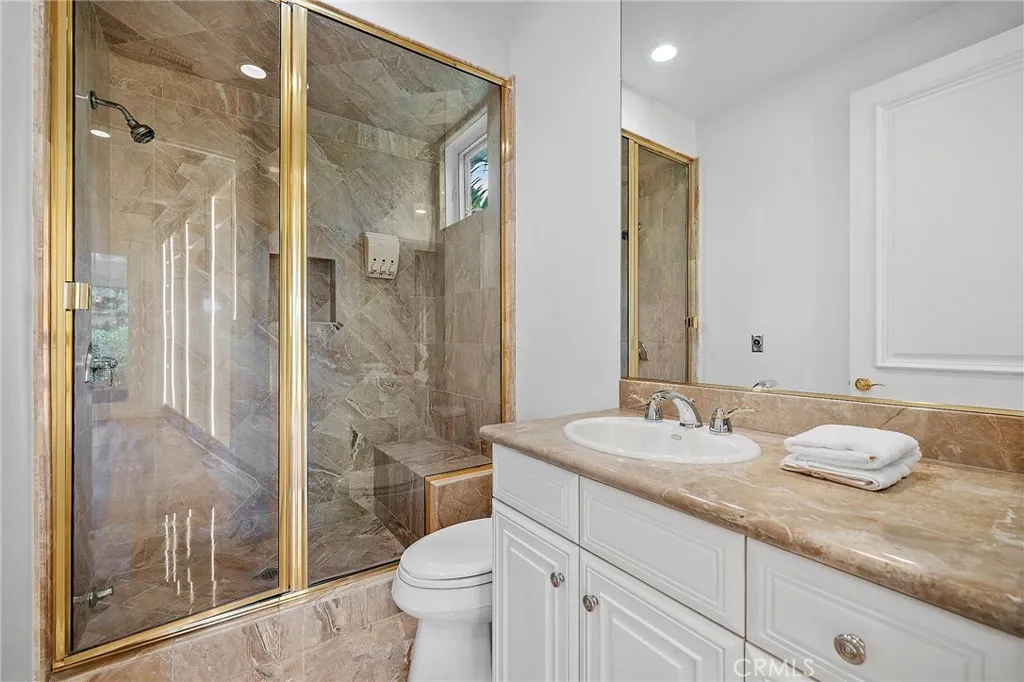 11709 Wetherby Lane, Los Angeles, California 90077 home-pic-27