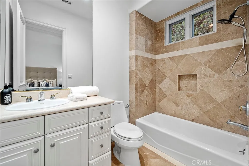 11709 Wetherby Lane, Los Angeles, California 90077 home-pic-24