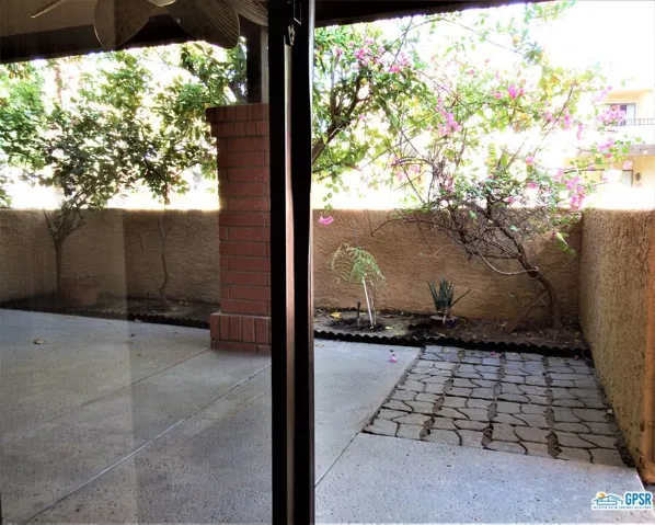 2345 S Cherokee Way 82, Palm Springs, California 92264