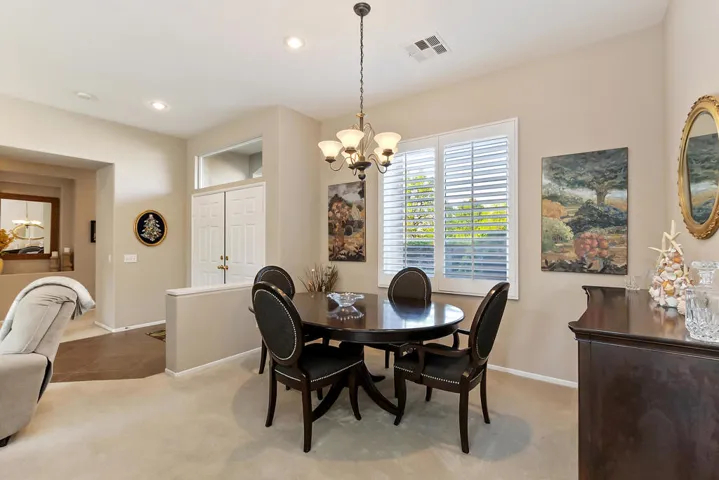 011_Dining Area