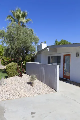 74534 Peppertree Drive - Entrance