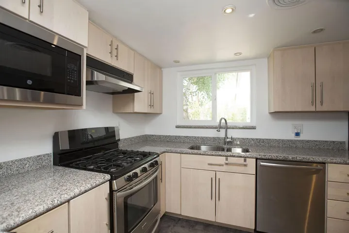 74534 Peppertree Drive - Kitchen Window