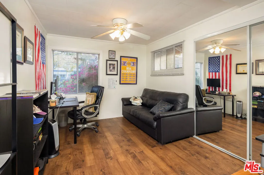 6021 Romaine Street, California home-pic-8