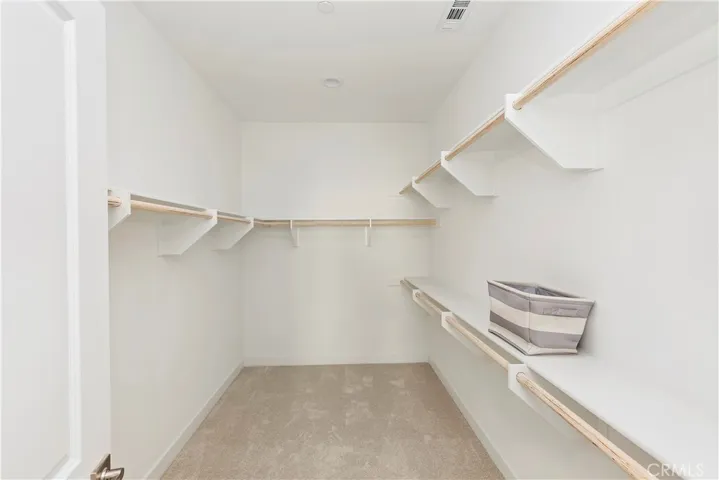 415 Harding Circle, Corona, California 92879