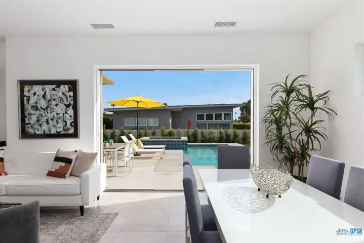 760 S Palm Avenue, Palm Springs, California 92264