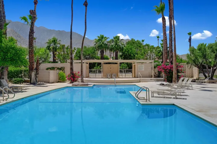 POOL TO CLOCK AND MOUNTAINS MLS