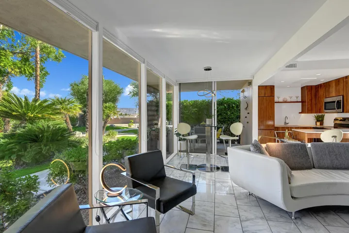LIVING ROOM INDOOR OUTDOOR MLS