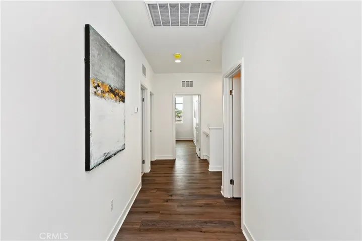 404 Harding Circle, Corona, California 92879