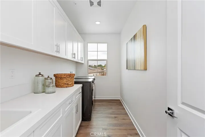 404 Harding Circle, Corona, California 92879