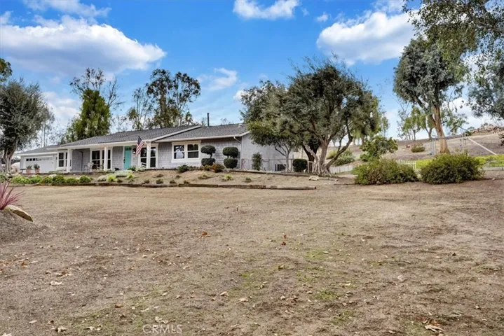 18643 Sussex Road, Riverside, California 92504