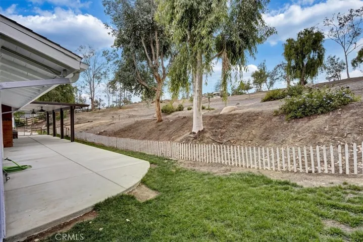 18643 Sussex Road, Riverside, California 92504