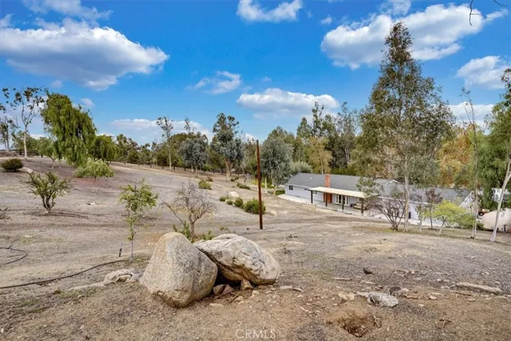 18643 Sussex Road, Riverside, California 92504