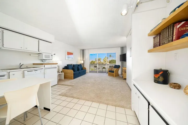 14-web-or-mls-JSFairway_2022_014