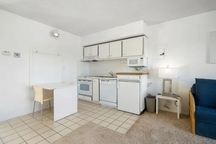15-web-or-mls-JSFairway_2022_015