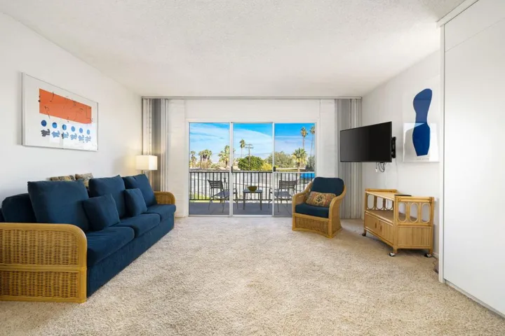 16-web-or-mls-JSFairway_2022_016