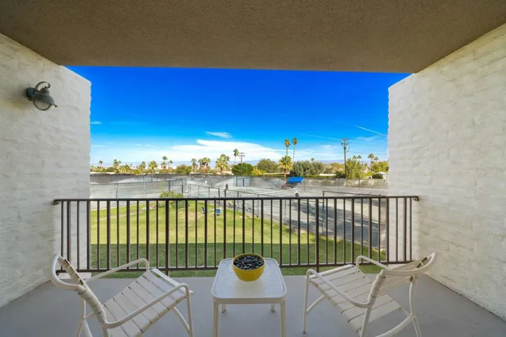 21-web-or-mls-JSFairway_2022_021