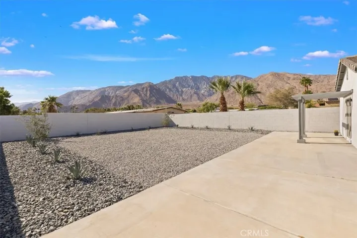 825 Ventana Ridge, Palm Springs, California 92262