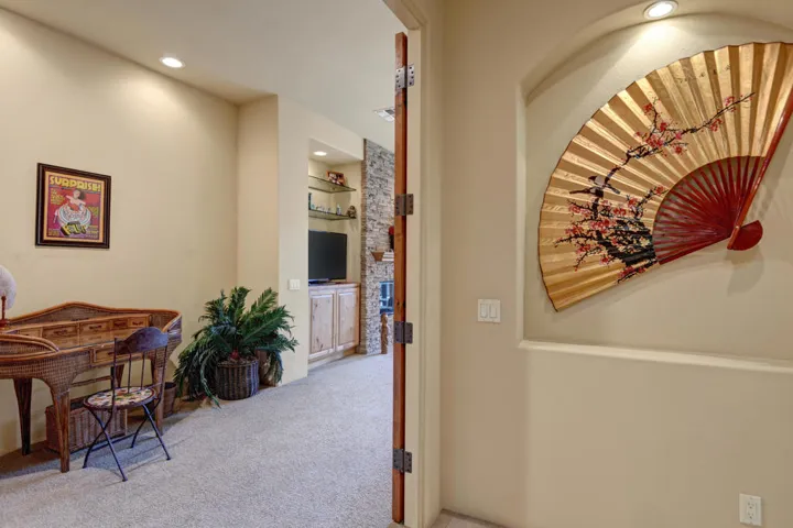 PRIMARY BEDROOM ENTRY HALL