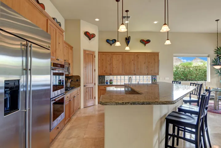 KITCHEN THROUGH