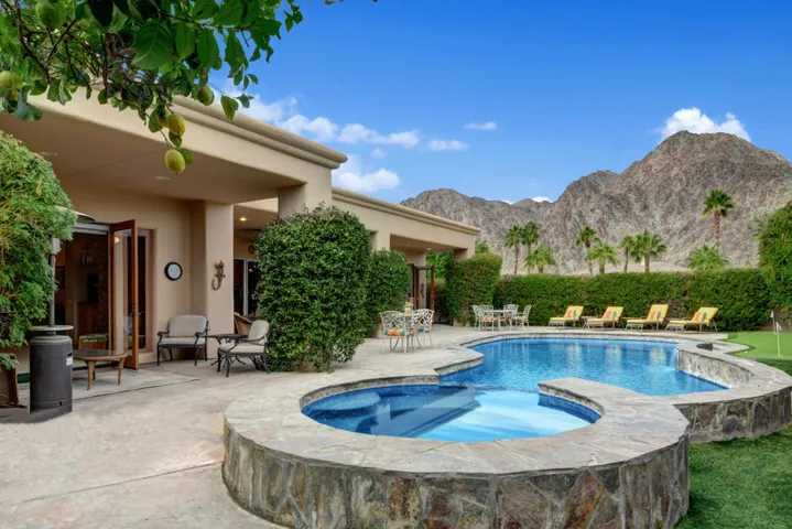 SPA AND POOL TO MOUNTAINS