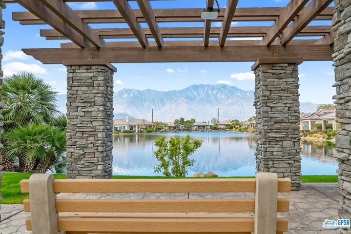 37 Shoreline Drive, Rancho Mirage, California 92270