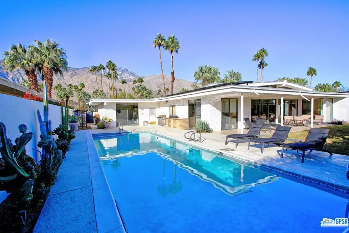 2142 S Toledo Avenue, Palm Springs, California 92264