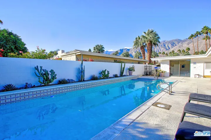 2142 S Toledo Avenue, Palm Springs, California 92264