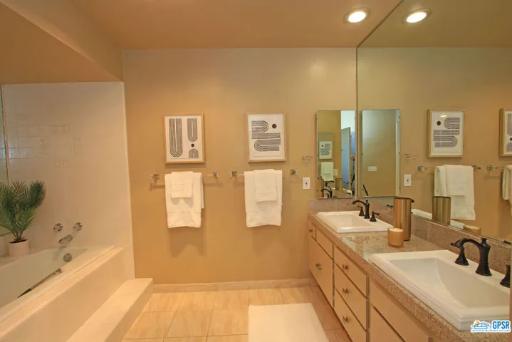 2142 S Toledo Avenue, Palm Springs, California 92264