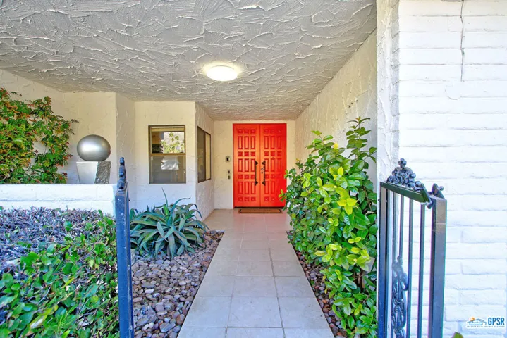 2142 S Toledo Avenue, Palm Springs, California 92264