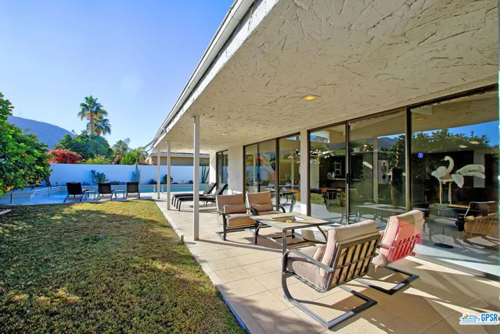 2142 S Toledo Avenue, Palm Springs, California 92264