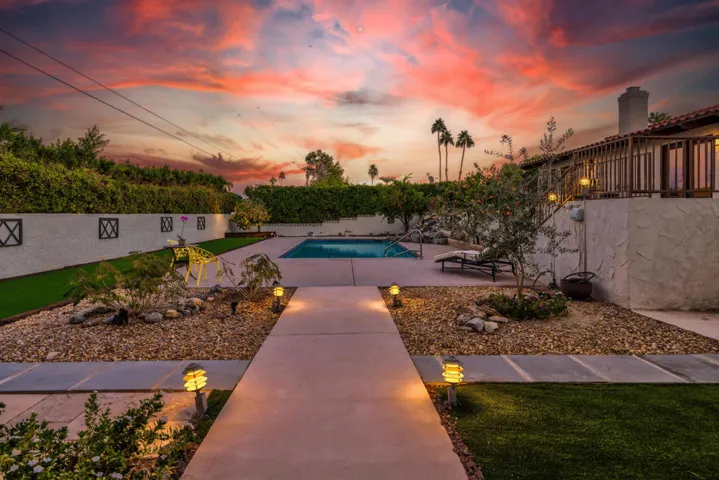 Yard Dusk-55