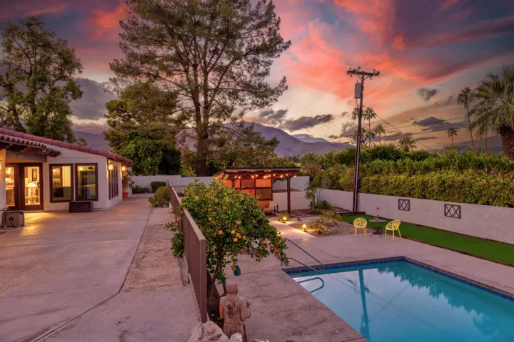 Yard Dusk