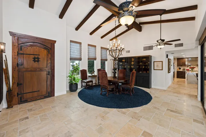 Entry/Dining