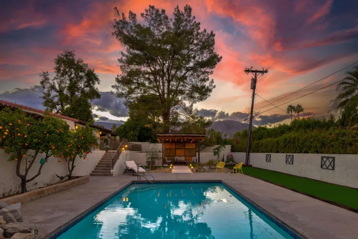 pool Dusk