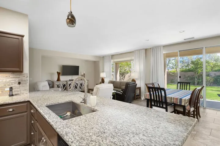 33-web-or-mls-JV_Trilogy_1222_033
