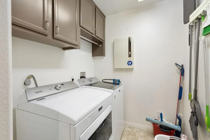 38-web-or-mls-JV_Trilogy_1222_038